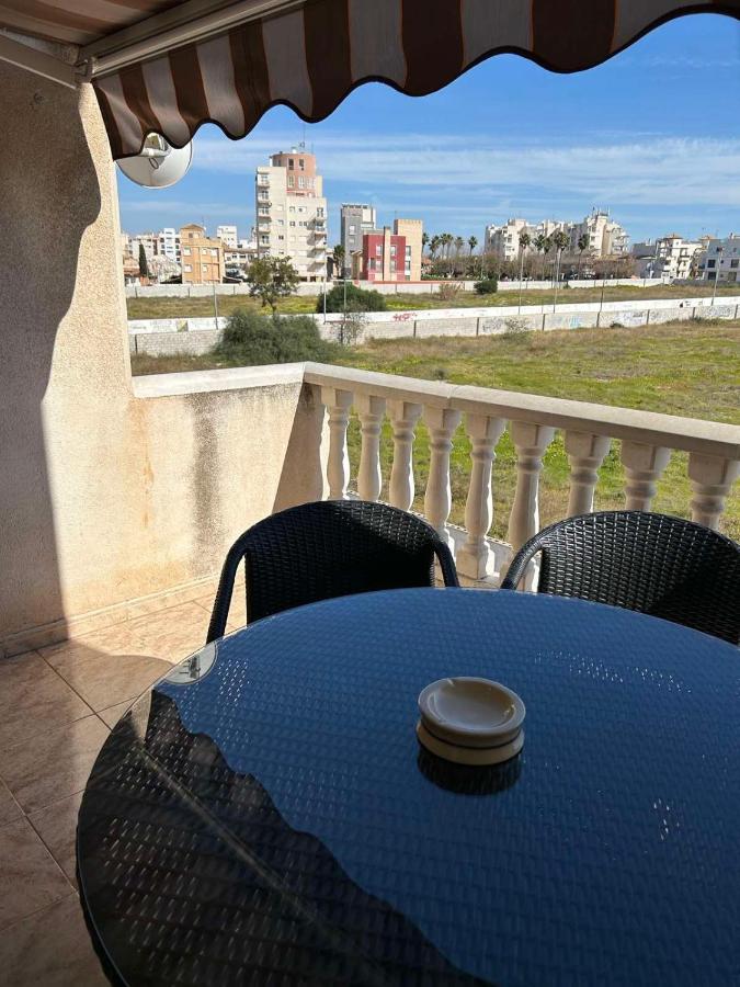 Apartament Mariha Torrevieja Exterior foto