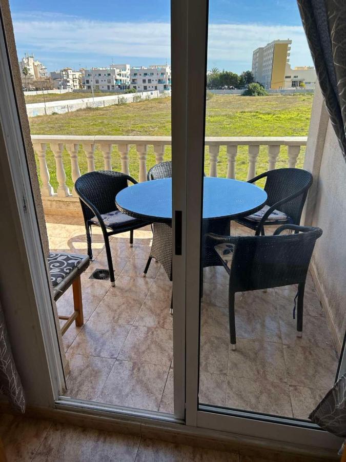 Apartament Mariha Torrevieja Exterior foto